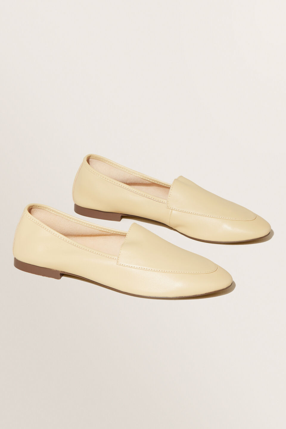 Leather Loafer  Butter