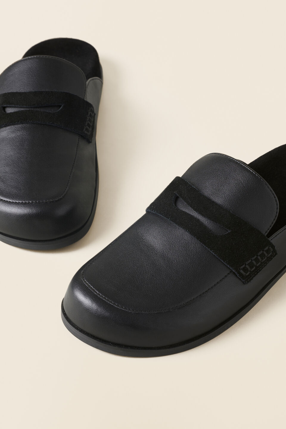 Willow Leather Loafer Mule  Black