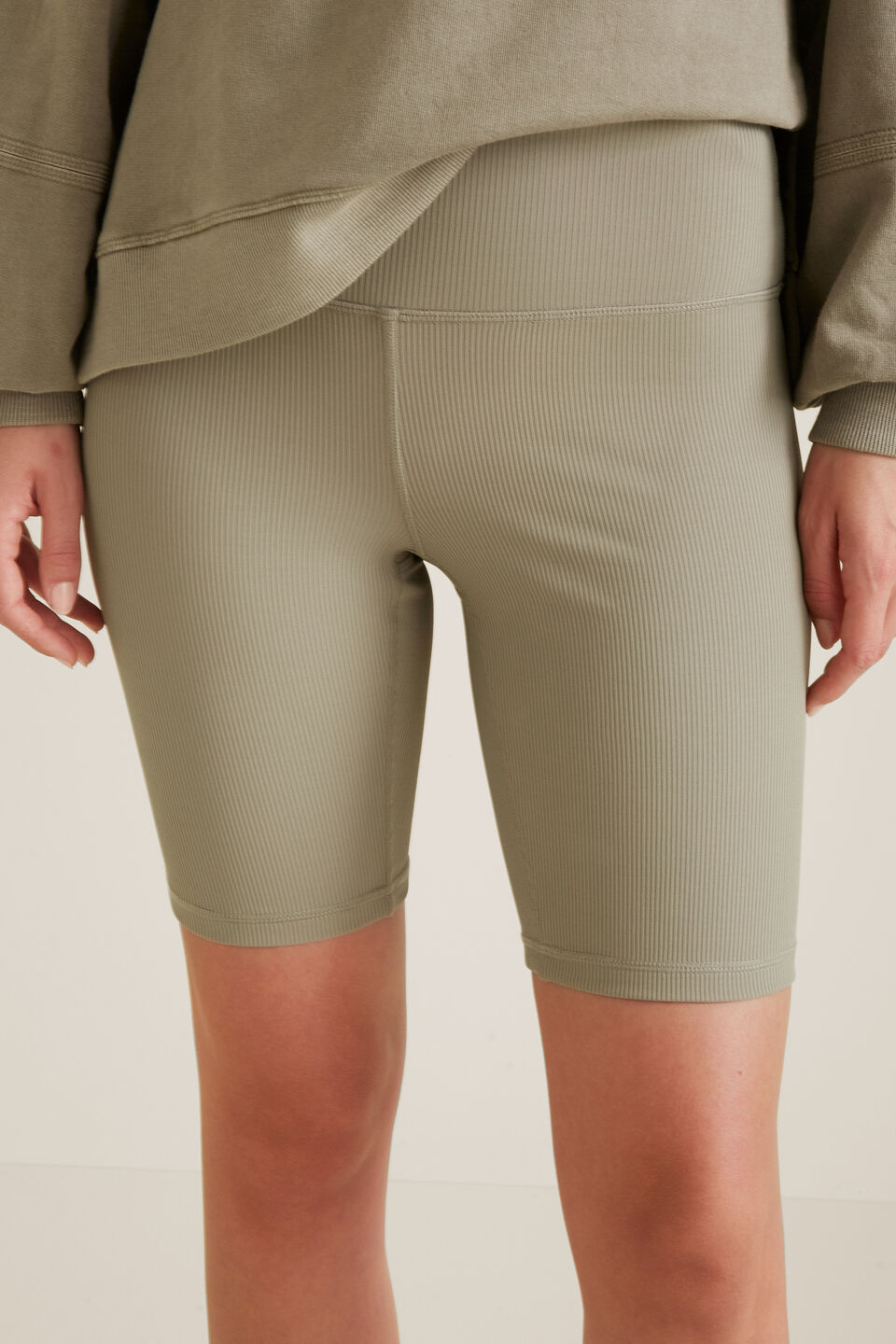 Leisure Rib Bike Short  Soft Khaki