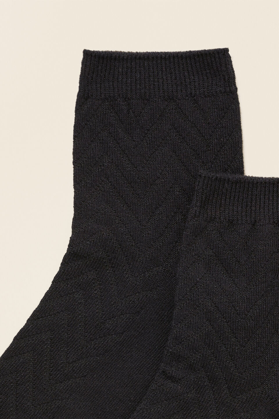 Chevron Knit Quarter Crew Sock  Black