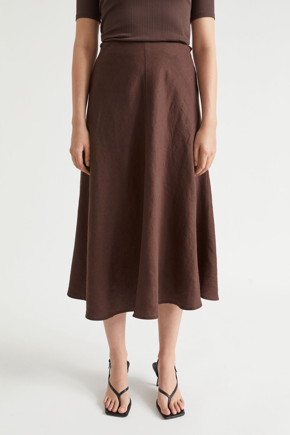 Core Linen Midi Swing Skirt  Deep Raisin