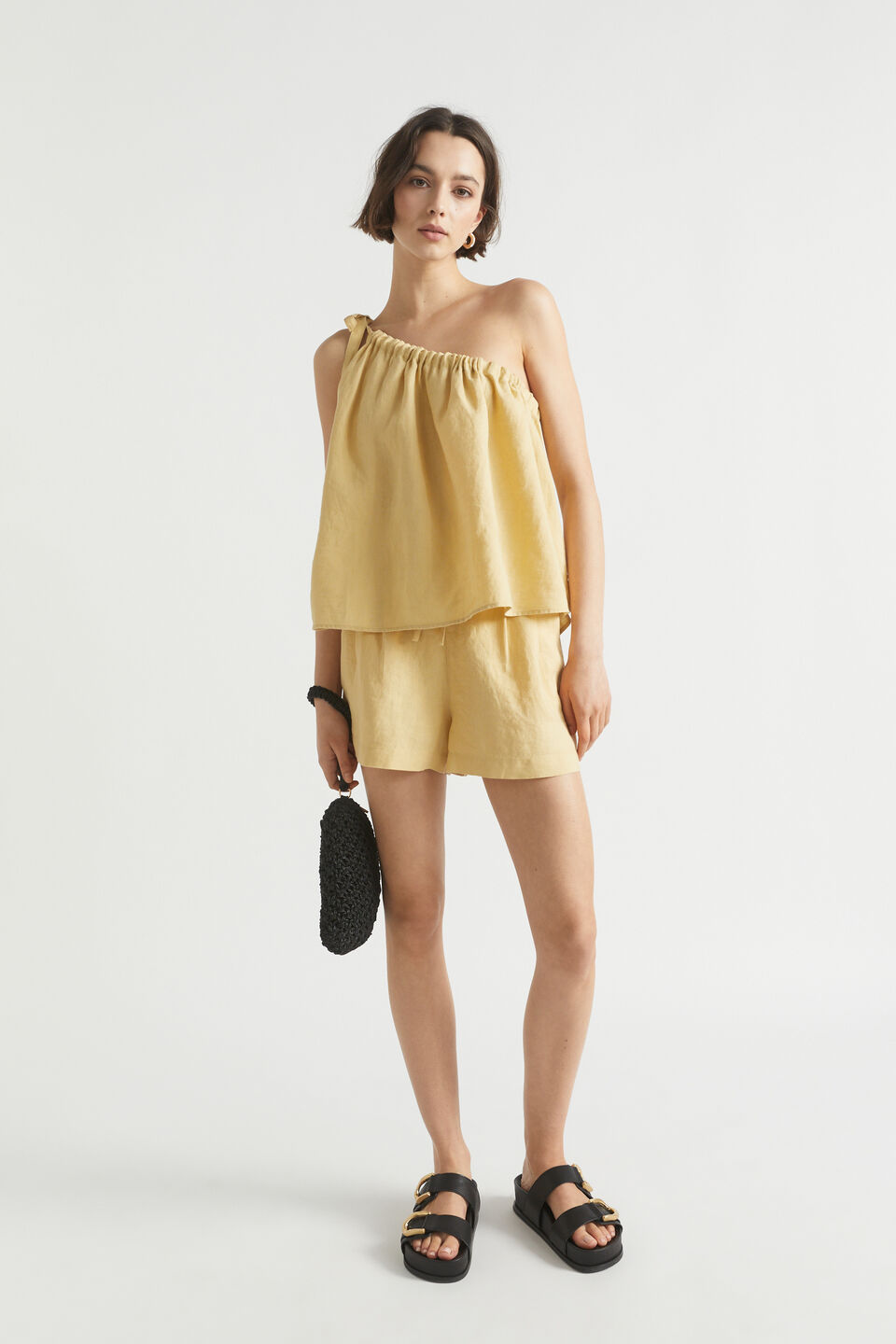 Linen Pleat Front Short  Shortbread