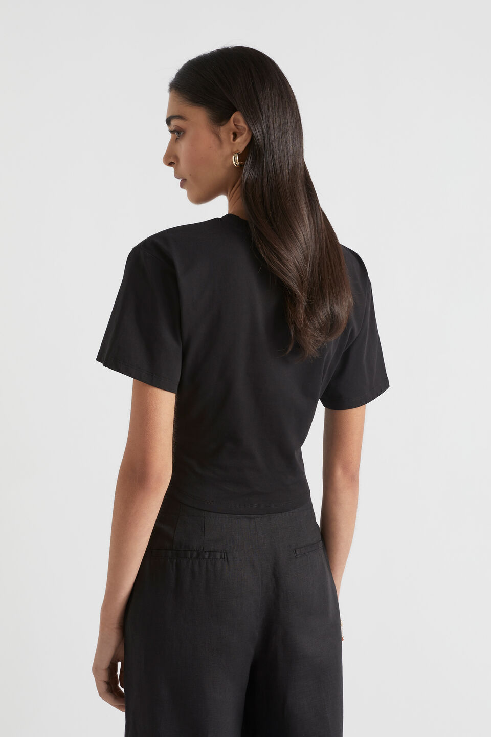 Twist Front Cut Out Tee  Black