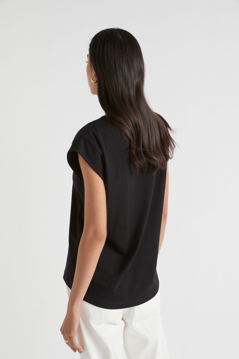 Extended Shoulder Tee  Black