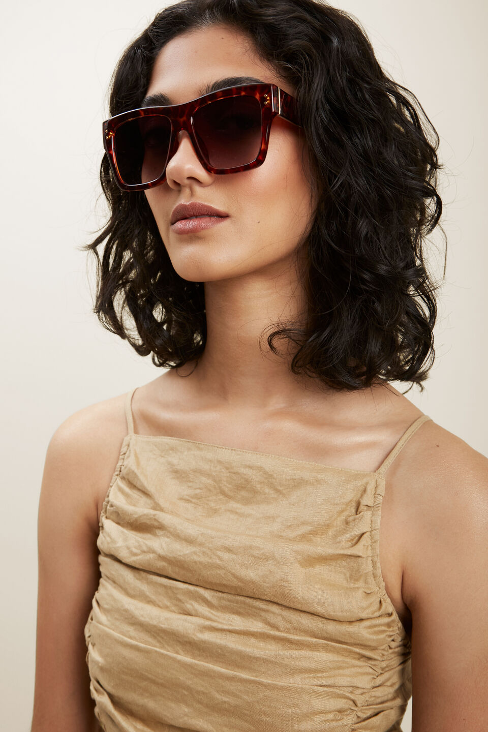 Liza Classic Sunglasses  Tort