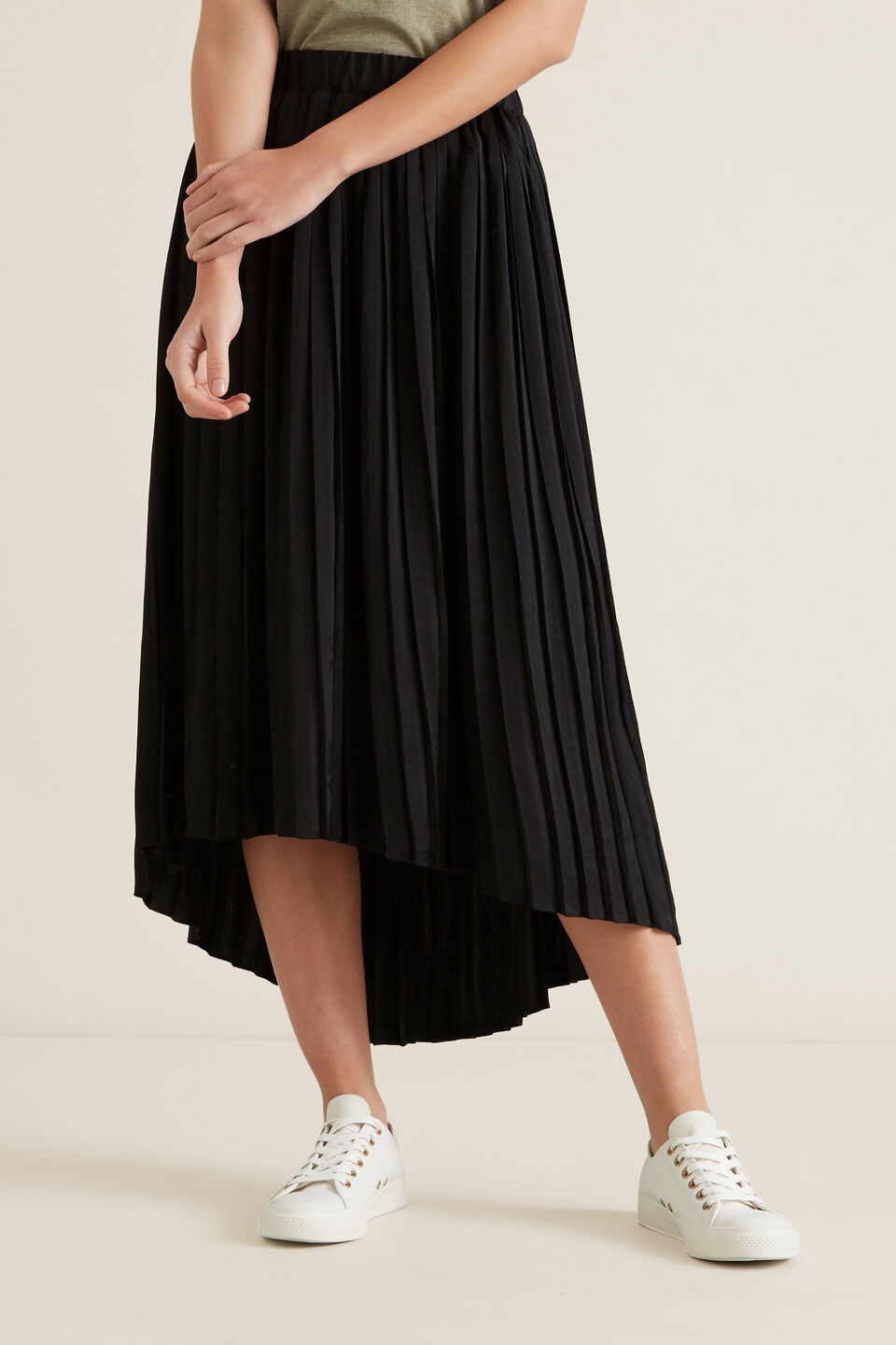 Hi-Lo Pleated Skirt  