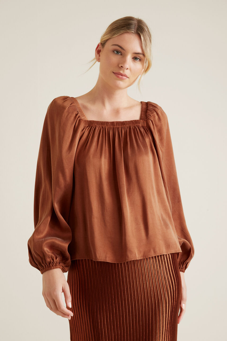 Floaty Blouson Top  