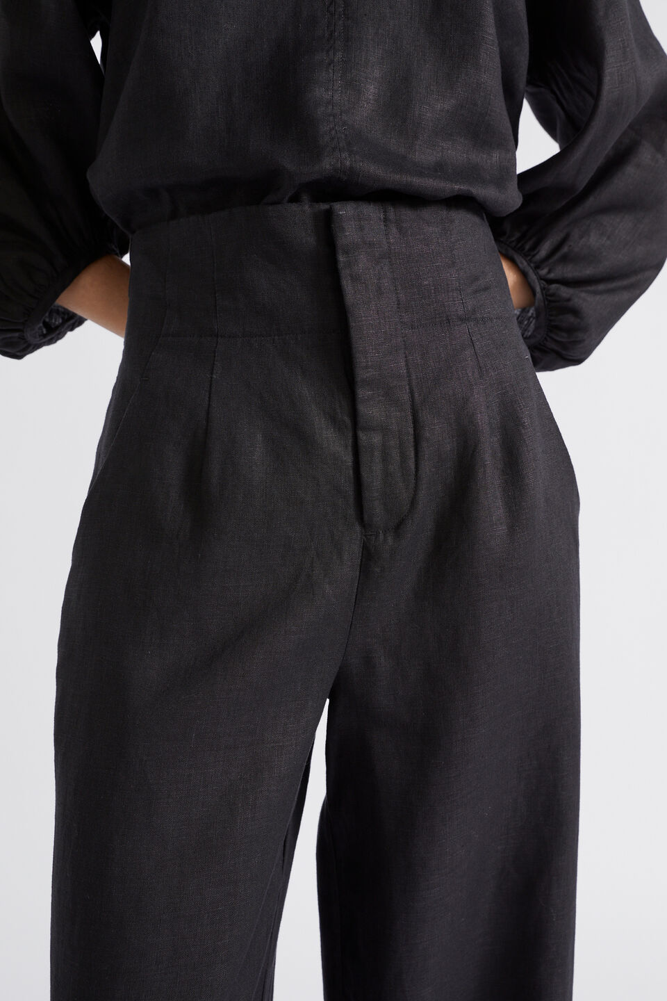 Core Linen Waisted Pant  Black