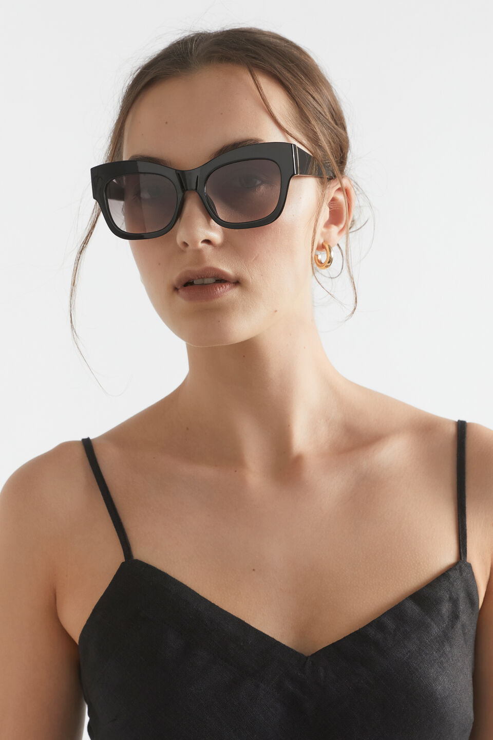 Elle Sunglasses  Black