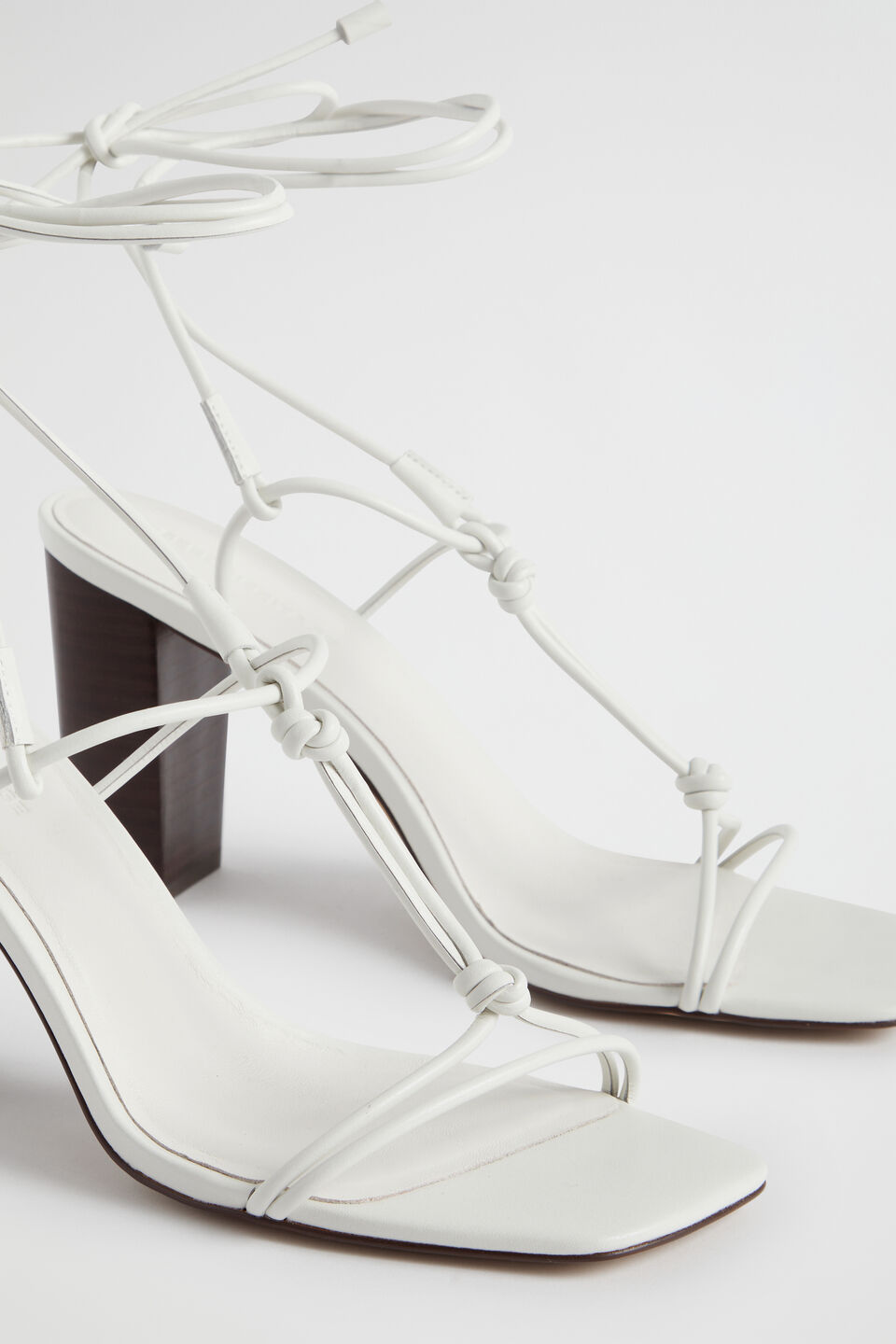 Taryn Knot Heel  White