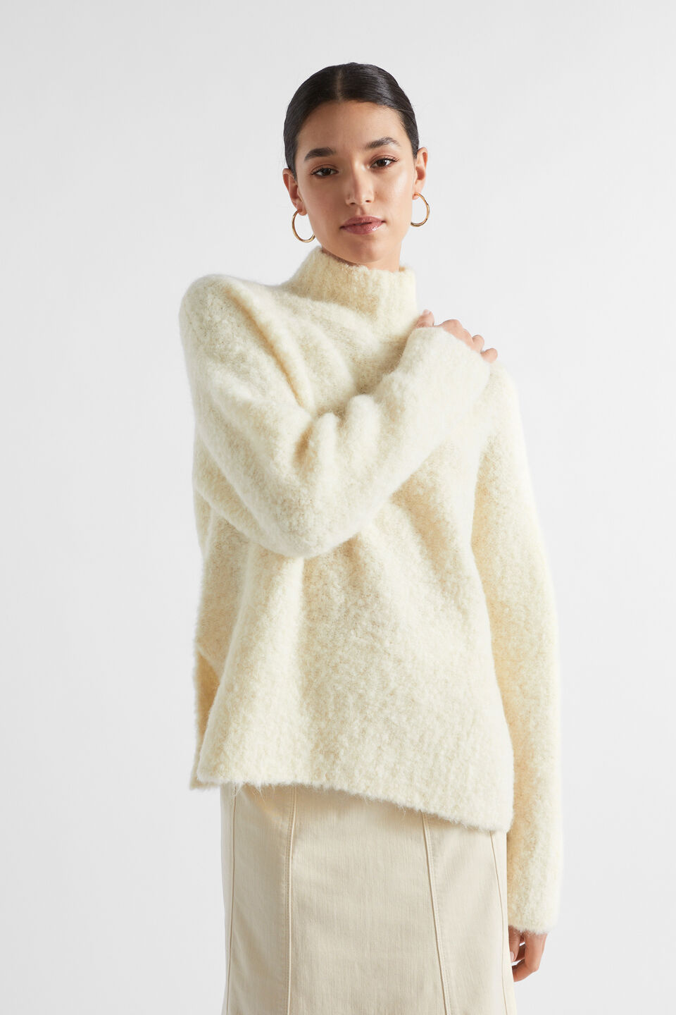 Alpaca Boucle Side Split Knit  Vanilla Cream Marle