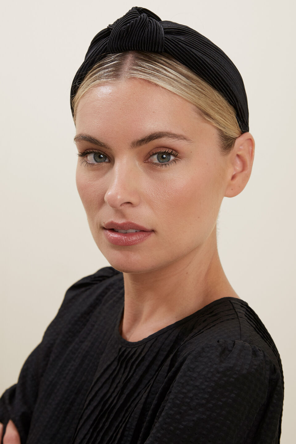 Knotted Pleat Headband  Black