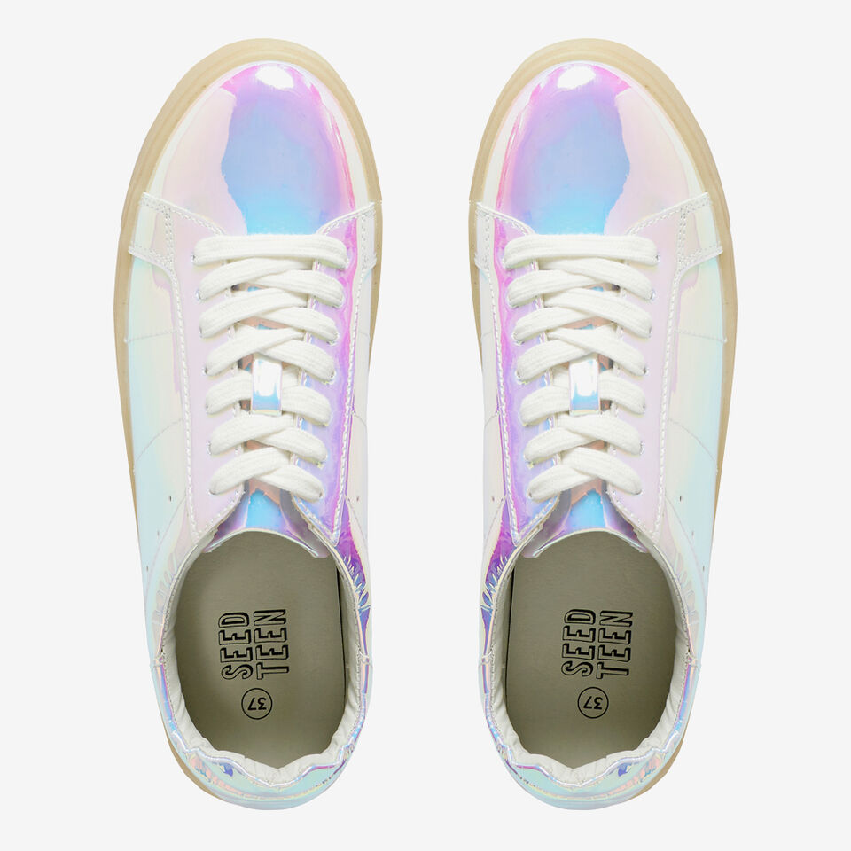 Iridescent Trainer  