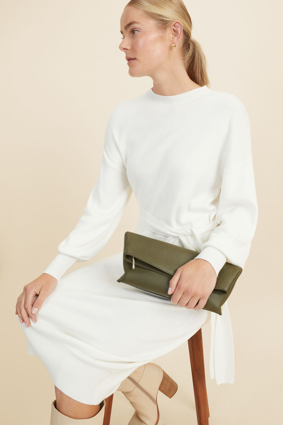 Leather Relaxed Clutch  Woodland Green