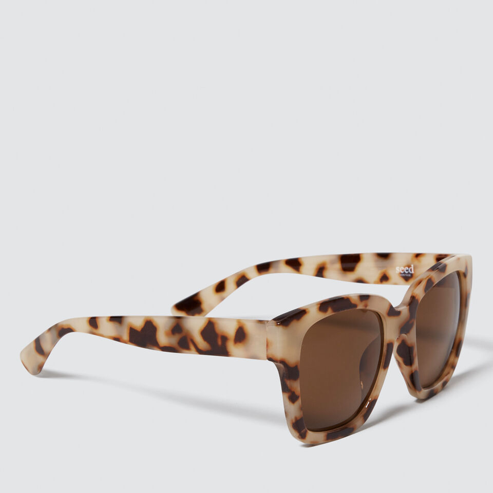 Lindsay D Frame Sunglases  