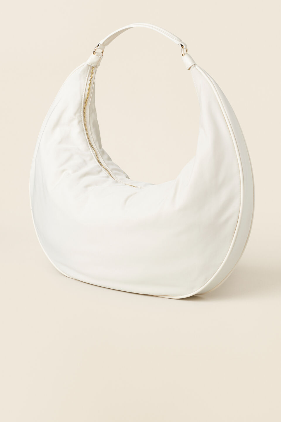Essential Leisure Bag  Cloud Cream