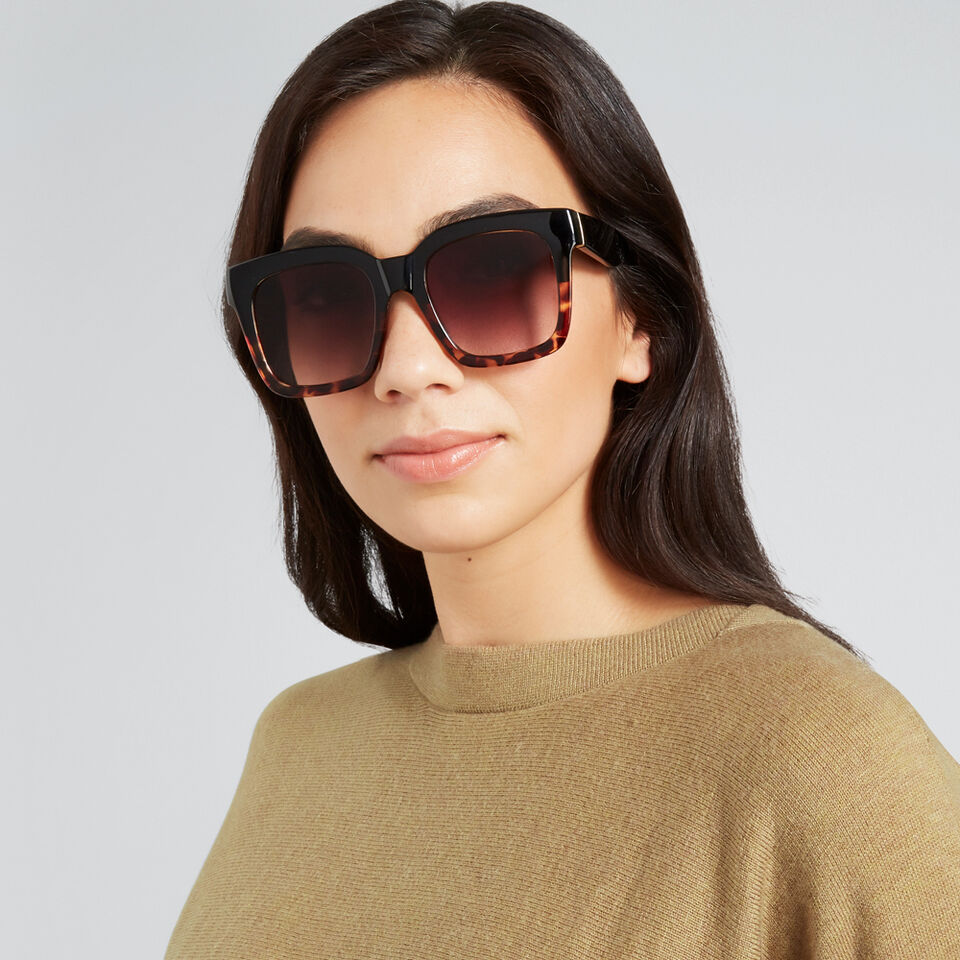 Danielle Square Sunglasses  