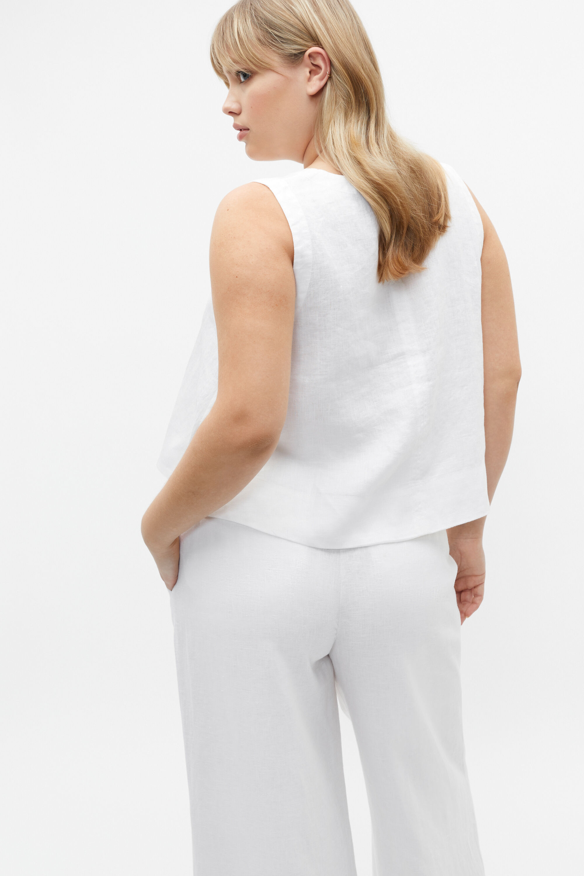 Core Linen Shell Top