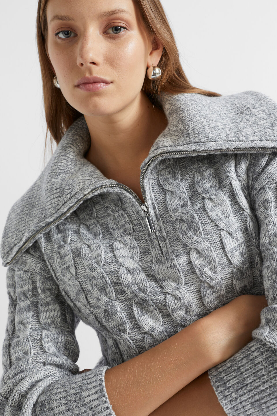 Cotton Blend Twist Cable Knit  Wolf Marle