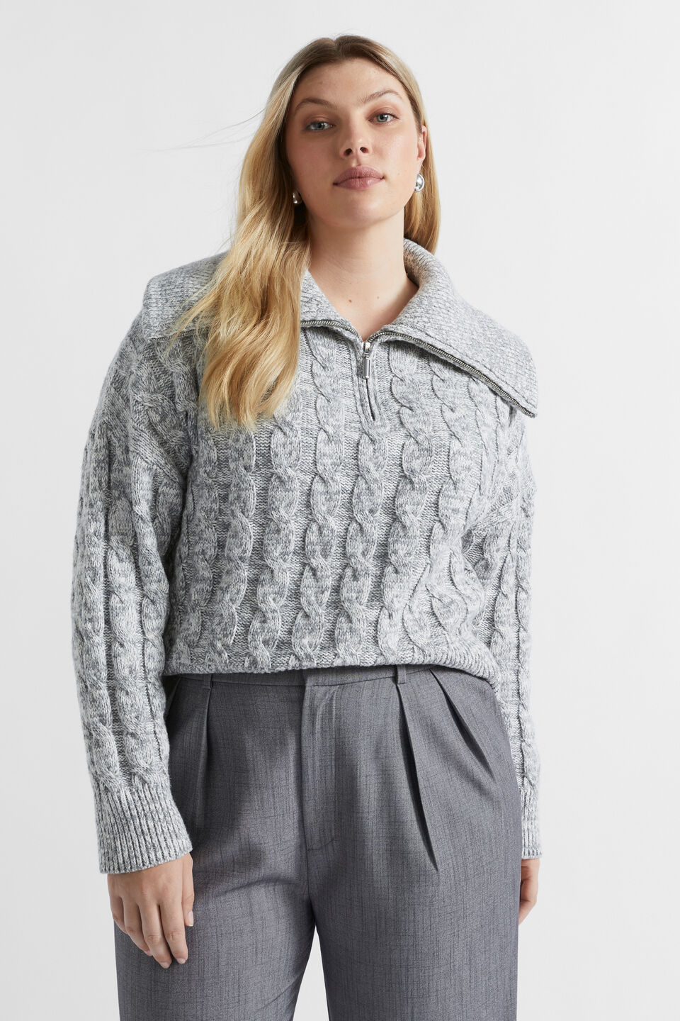Cotton Blend Twist Cable Knit  Wolf Marle