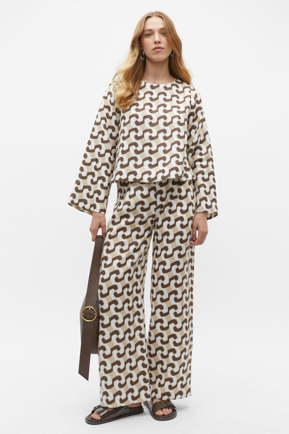 Chain Geo Blouson Sleeve Top  Chain Geo
