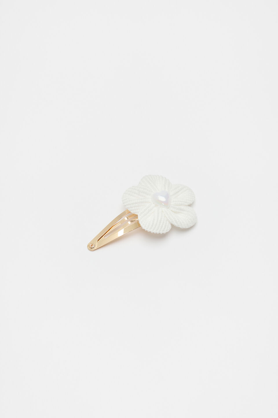 Cord Flower Heart Pearl Snap  Classic Cream