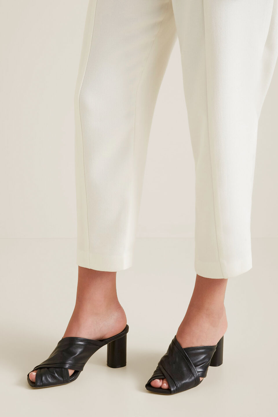 Ava Cross Over Heel  