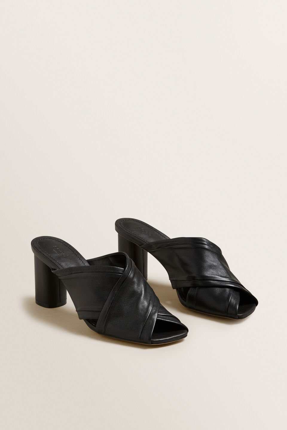 Ava Cross Over Heel  