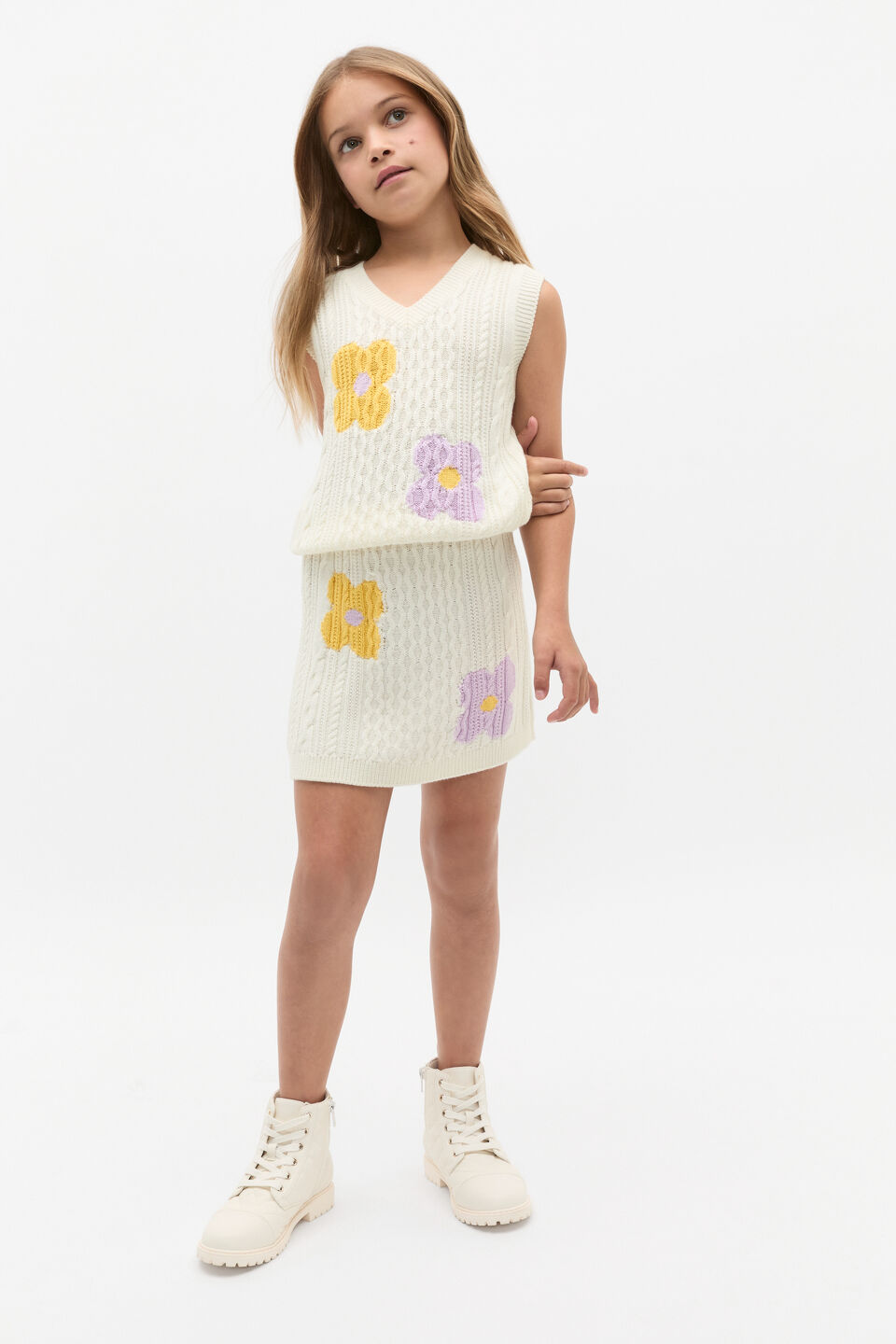 Flower Cable Vest  Classic Cream