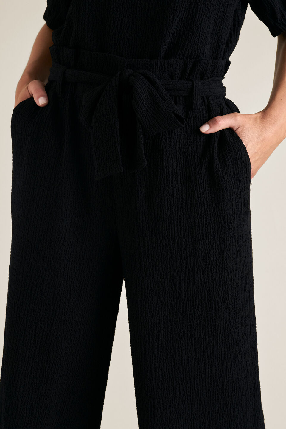 Textured Crop Pant  