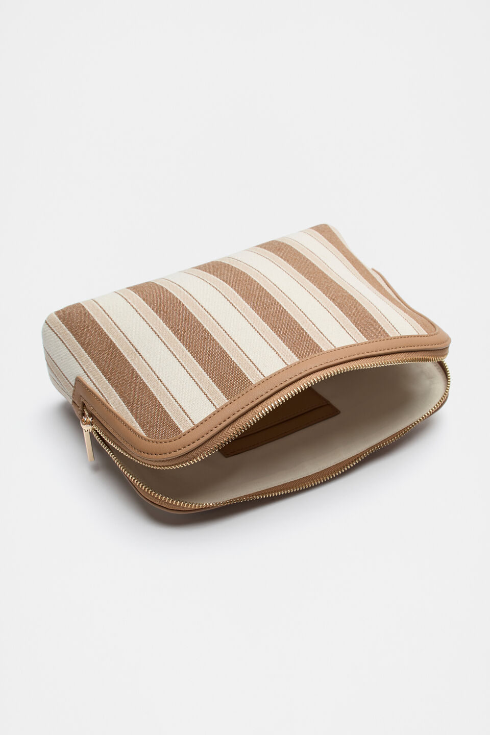 Summer Essential Pouch  Cinnamon Spice