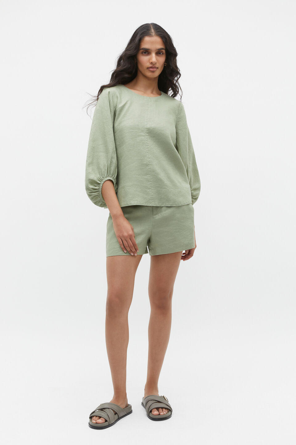 Core Linen Waisted Short  Pale Olive