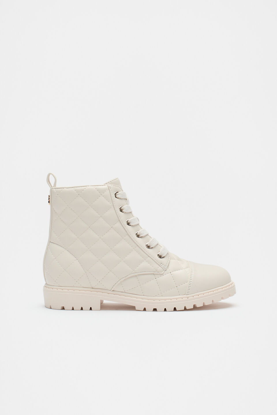 Quilted Hiking Boot  Classic Cream