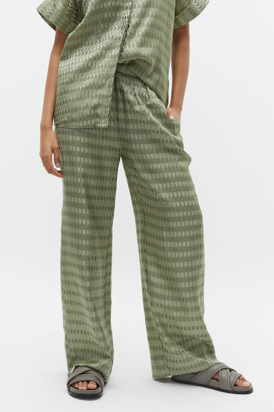 Jacquard Elasticated Pant  Pale Olive