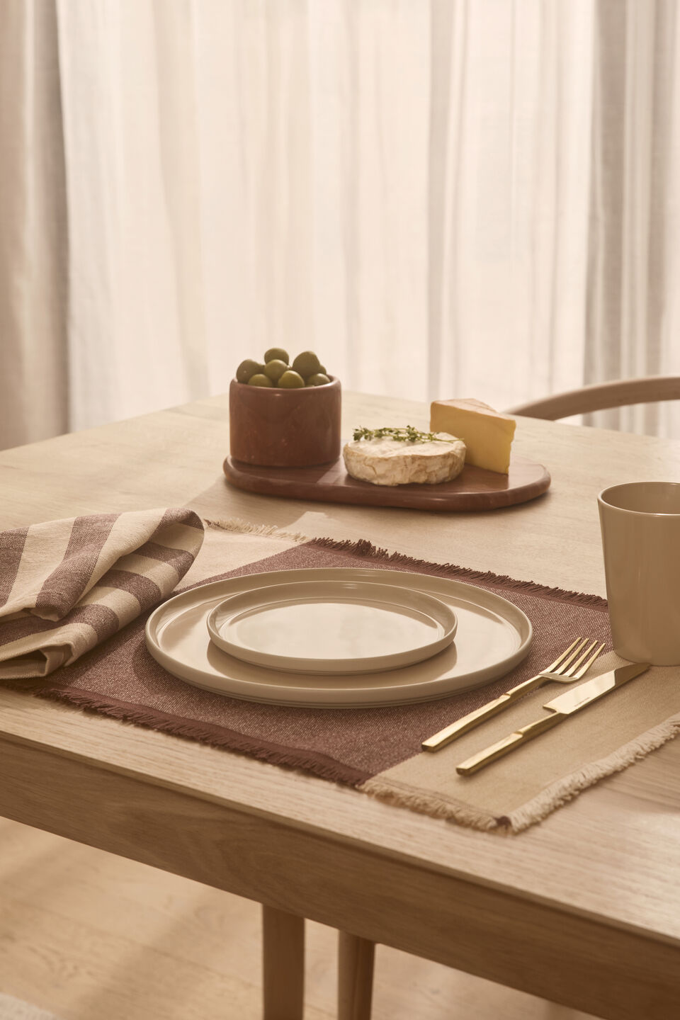 Devin Placemat Set of 4  Claret