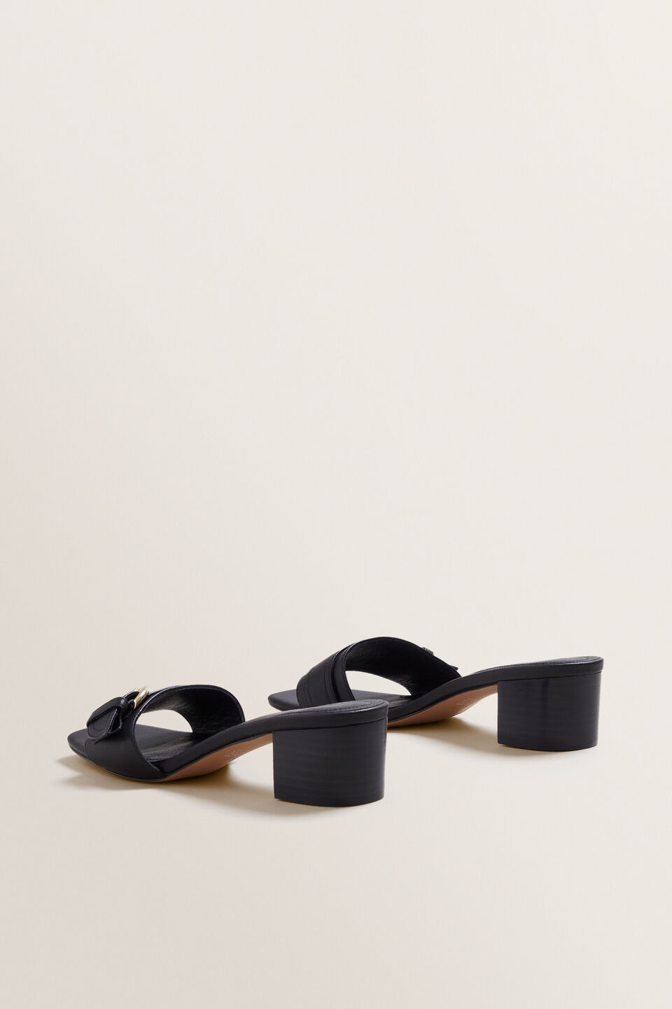 Harri Mule  