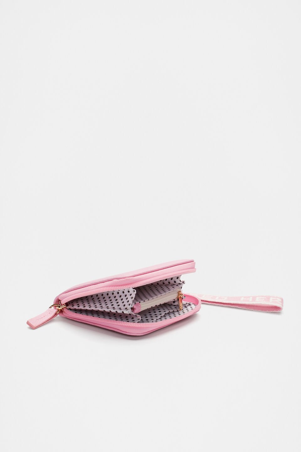 Initial Purse  W