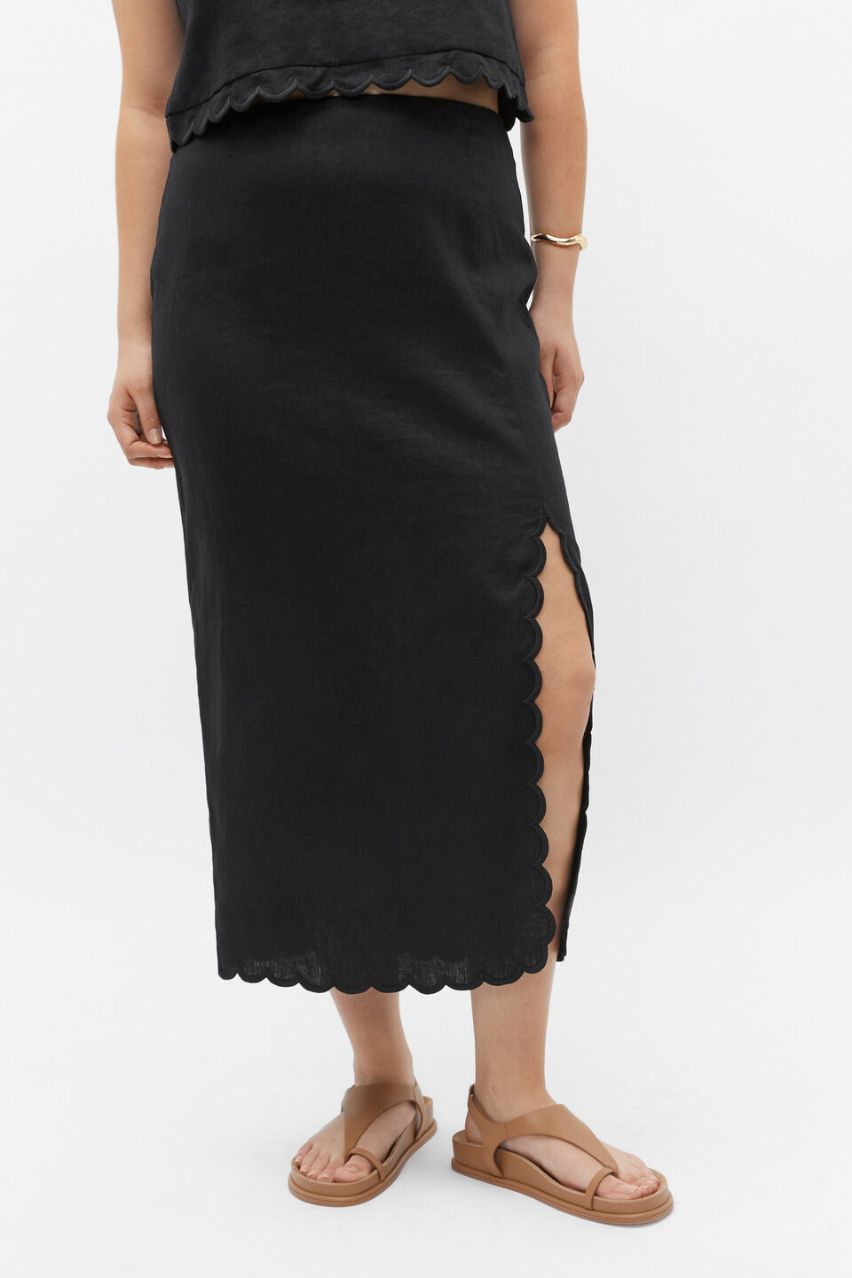 Scallop Midi Pencil Skirt  Black