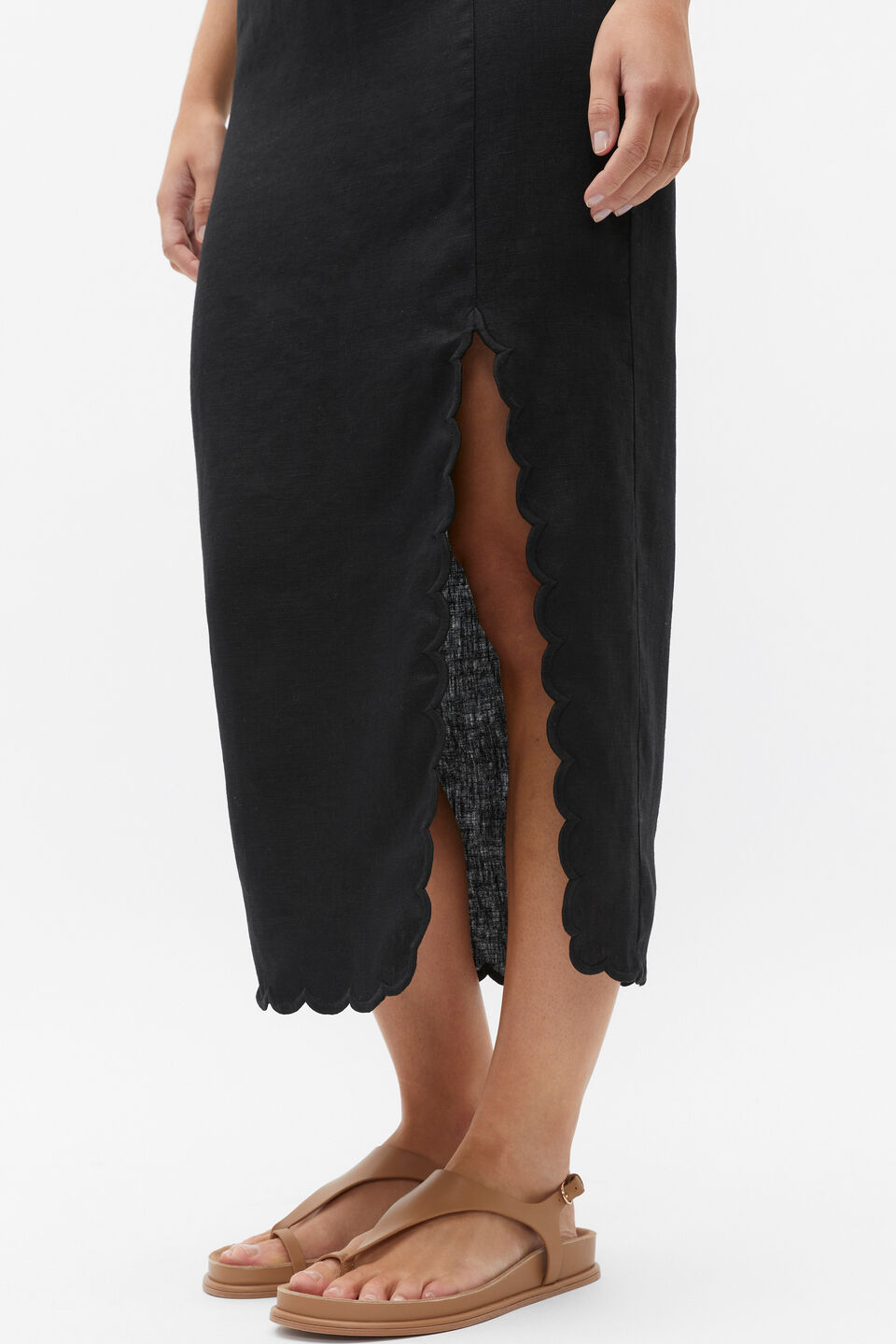 Scallop Midi Pencil Skirt  Black
