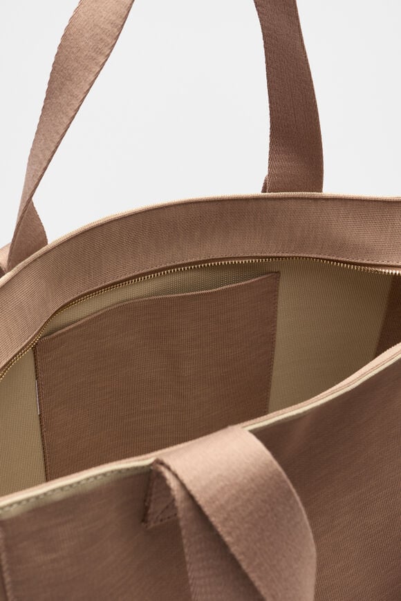 Knit Logo Tote  Amaretto  hi-res