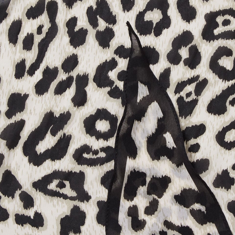 Diamond Neck Scarf  