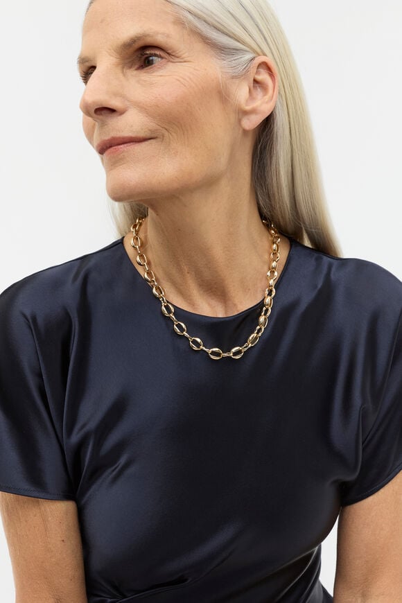 Luxe Round Link Necklace  Gold  hi-res