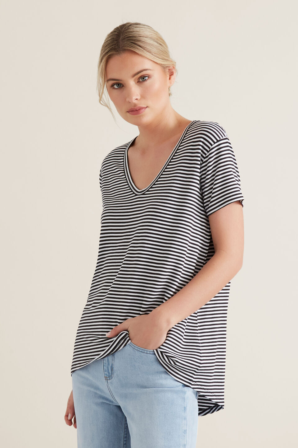 Easy Asymmetrical Tee  