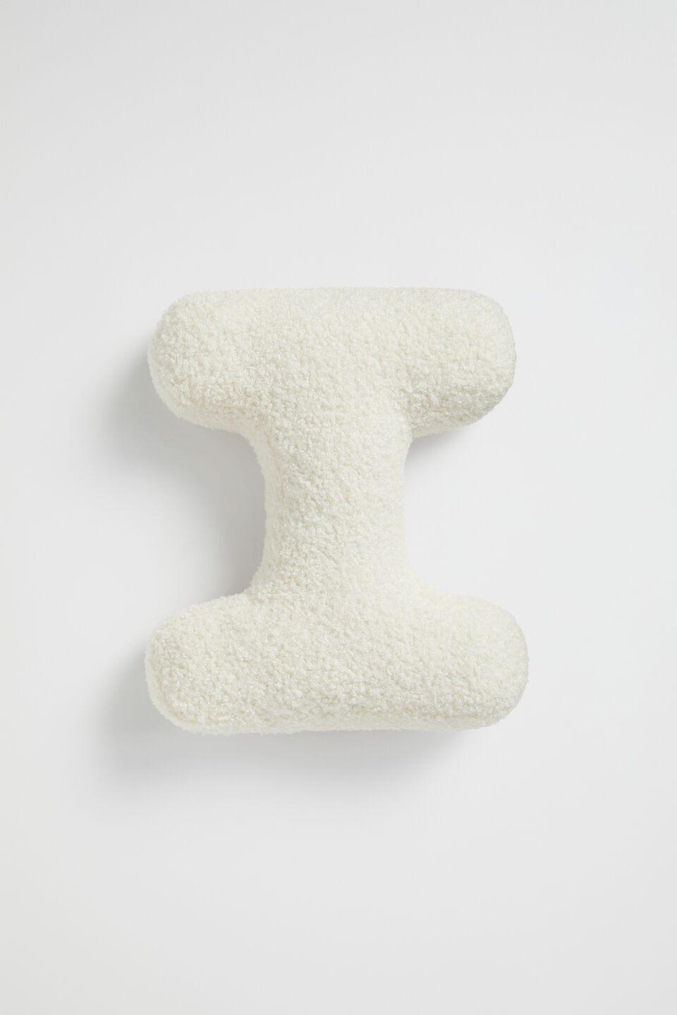 Teddy Initial Cushion Creme  I