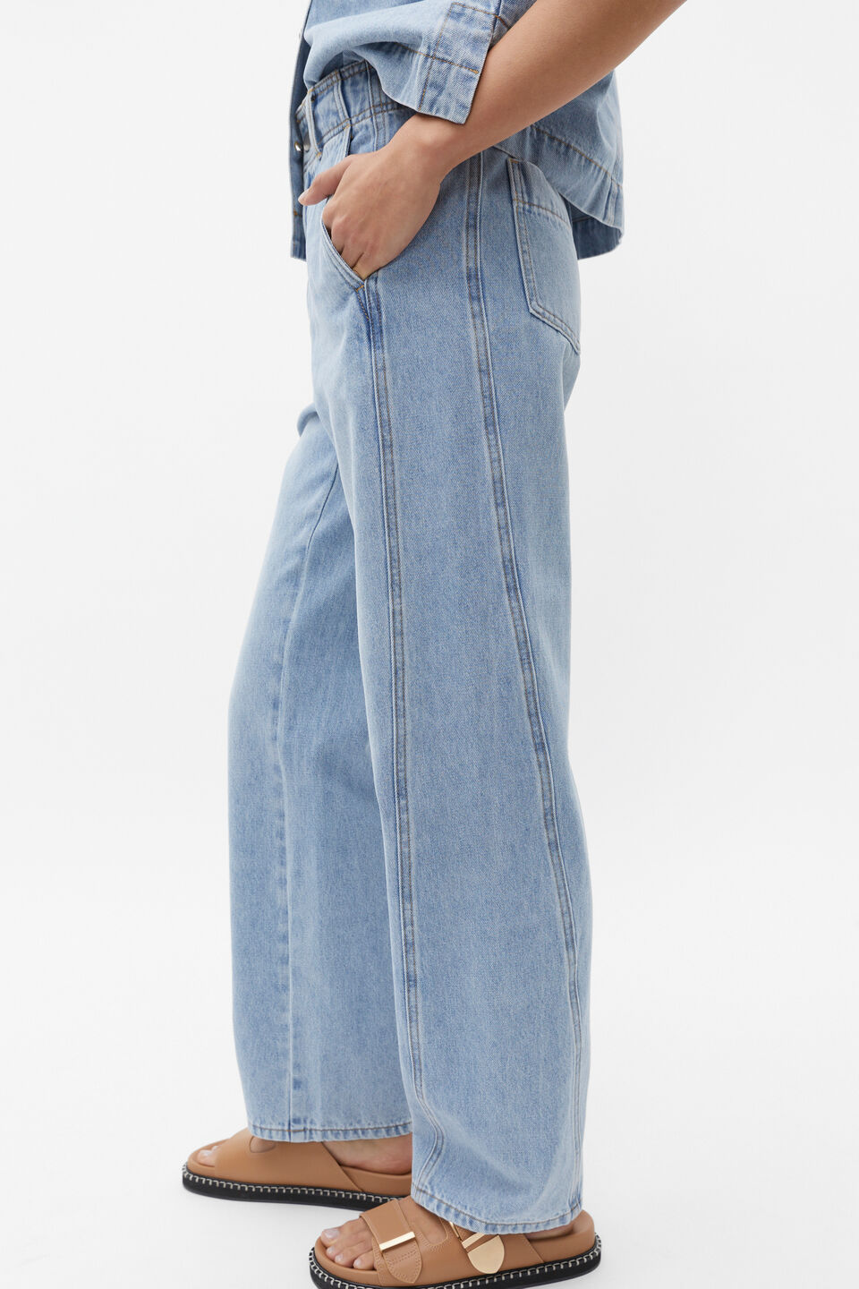 Denim Barrel Leg Jean  Vintage Wash