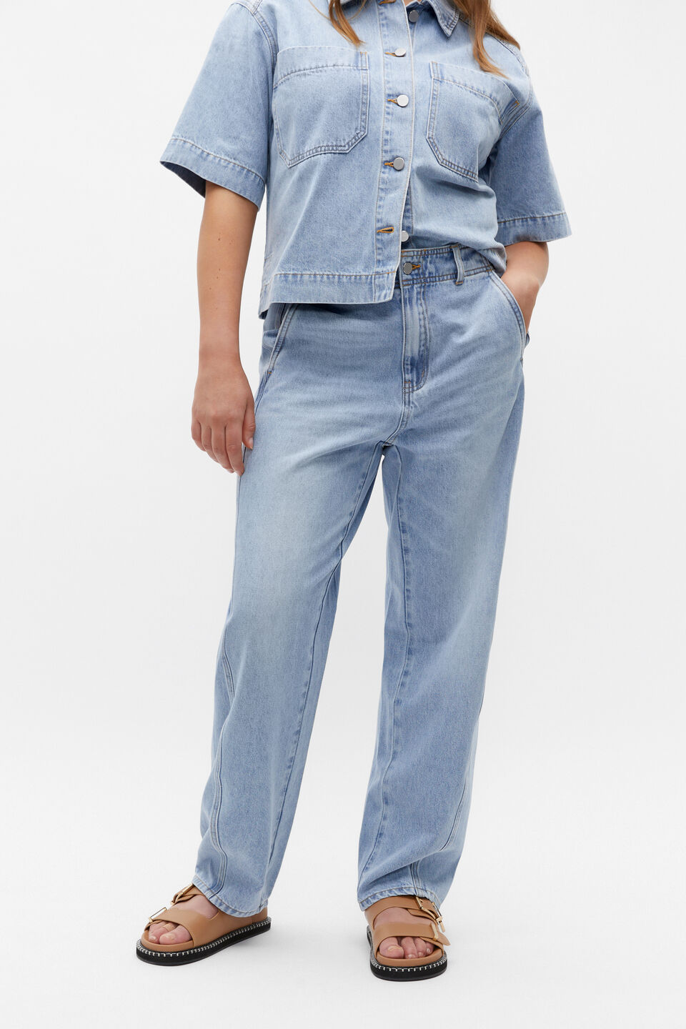 Denim Barrel Leg Jean  Vintage Wash