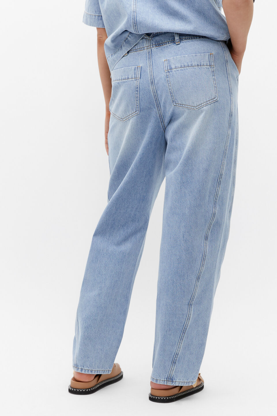 Denim Barrel Leg Jean  Vintage Wash
