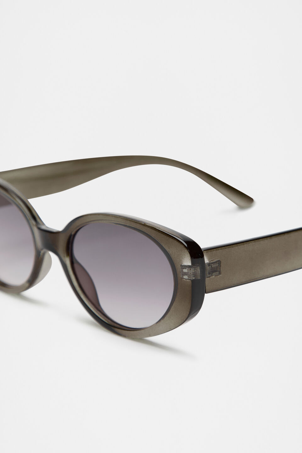 Miranda Sunglasses  Pale Olive