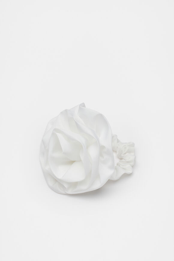 Rosette Scrunchie  Classic White  hi-res