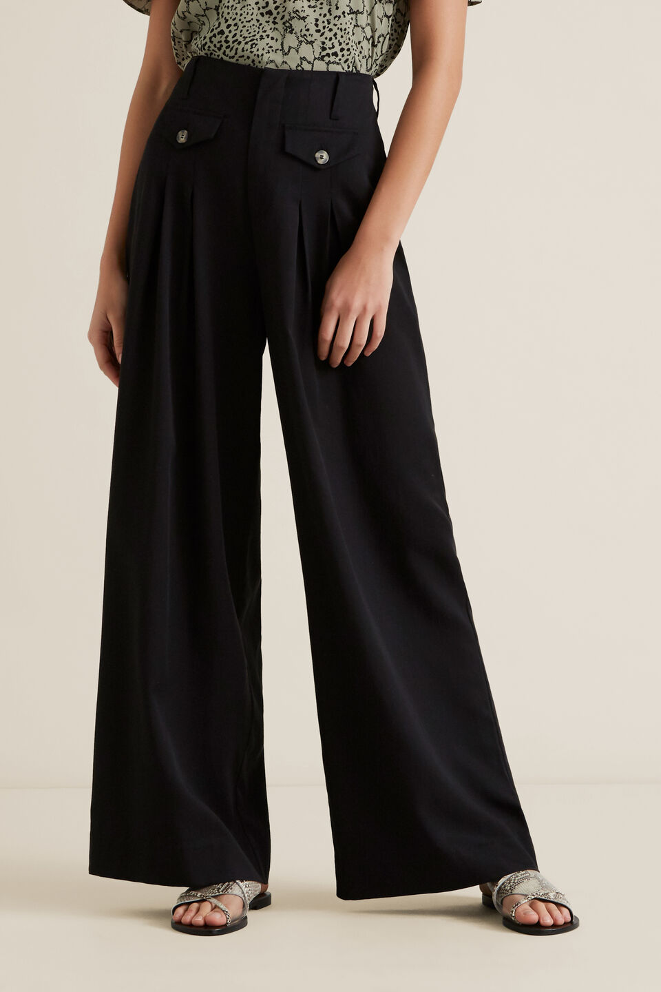 Mini Pocket Pant  